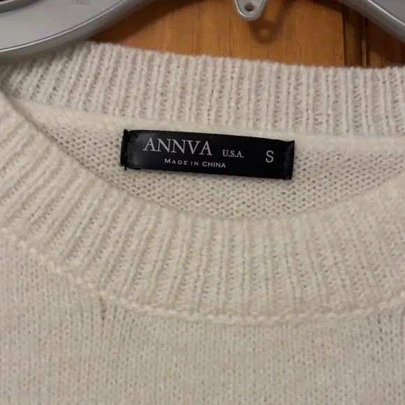 Tri-Tone Sweater in Cream, Gray, and Black - Picture 2 of 7